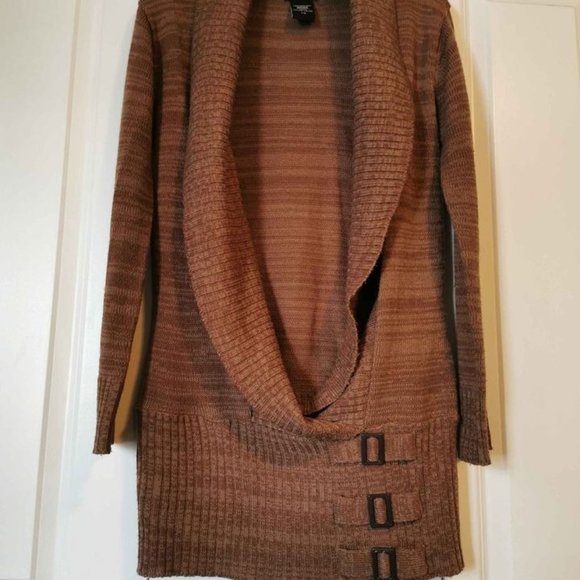 Majora Open-Front Pullover Sweater w Buckle Detail - Picture 1 of 3